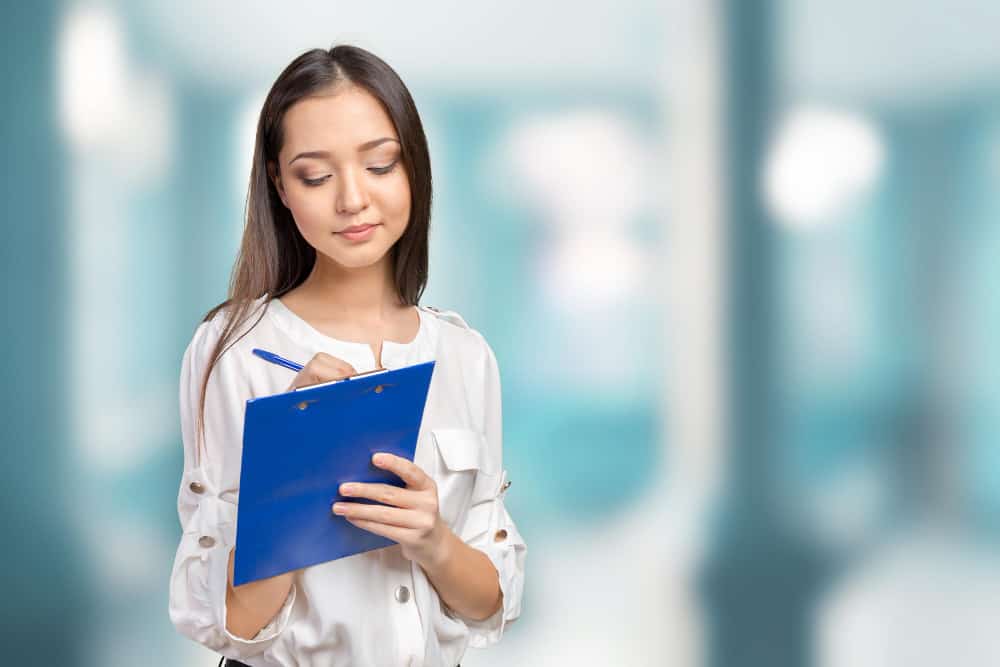 Candidate Filling out Candidate Experience Survey after Candidate Journey