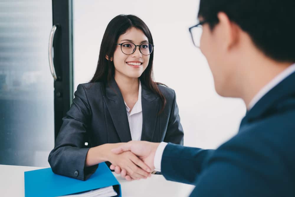 Recruiter Hiring New Candidate in Line with Relevant Full Cycle Recruitment Process