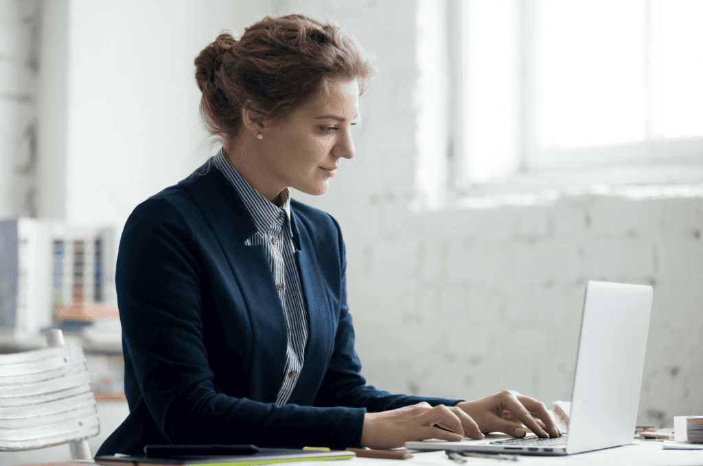 HR manager looking into side effects of ineffective recruitment marketing