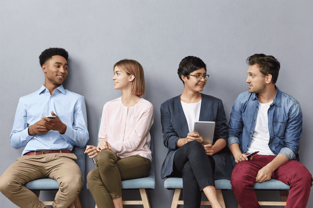 HR Recruiter improving candidate sourcing with cloud recruitment