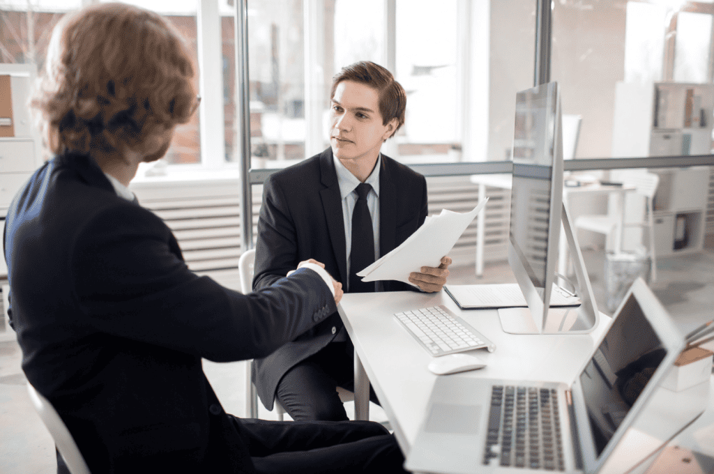Recruiter bringing on passive candidates