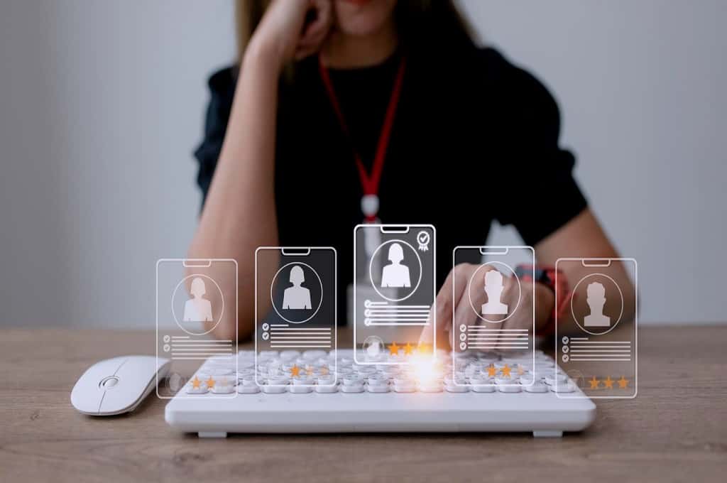 Recruiter Saving time with the help of automated candidate screening