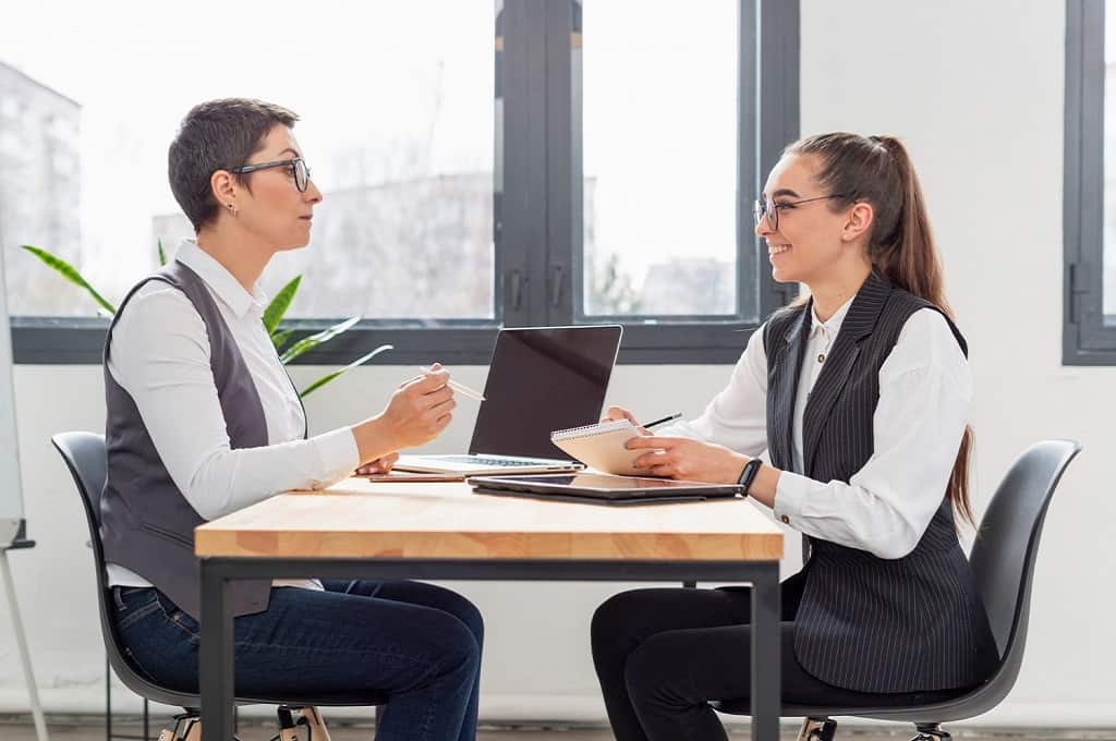 Recruiter Using activites to improve sourcing and recruiting efforts
