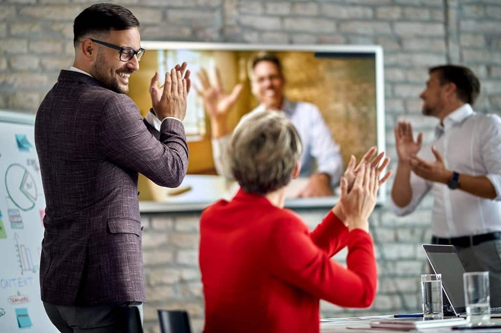 Recruiters promoting continuous improvement for all candidates