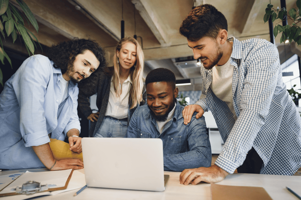 Recruitment team measuring effectiveness of recruitment marketing