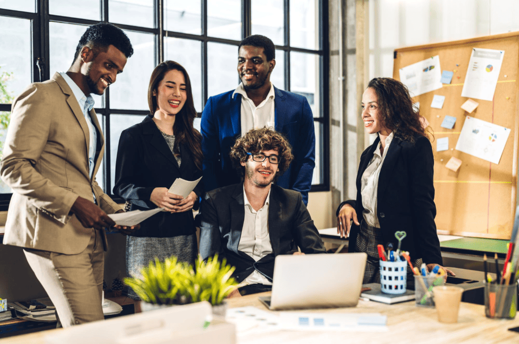Recruiter using recruitment marketing tools