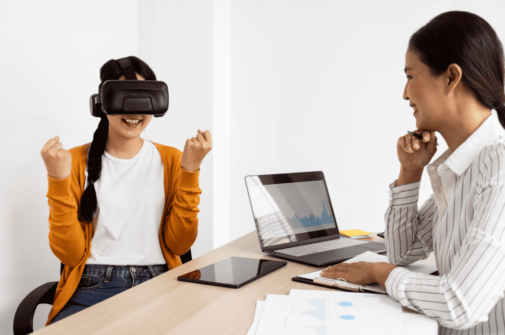 Recruiter finding new candidates using VR