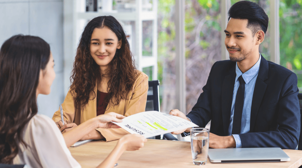 HR team finding candidates through IT job boards