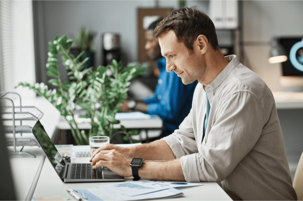 Recruiter adapting to Shifting Employee Expectations