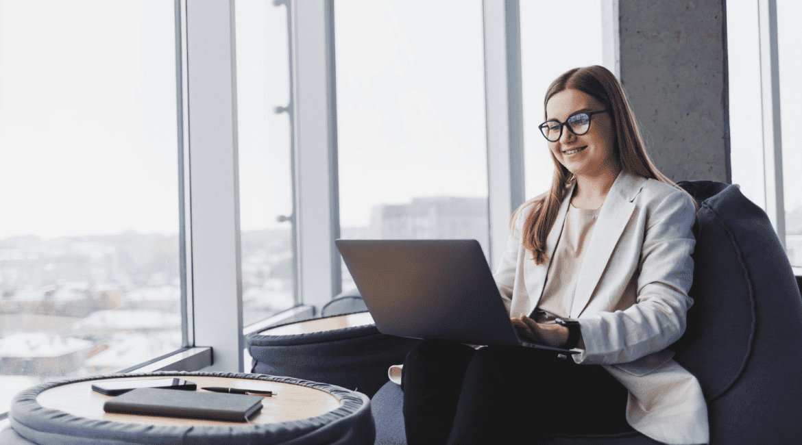 Recruiter looking into the psychology of the candidate experience