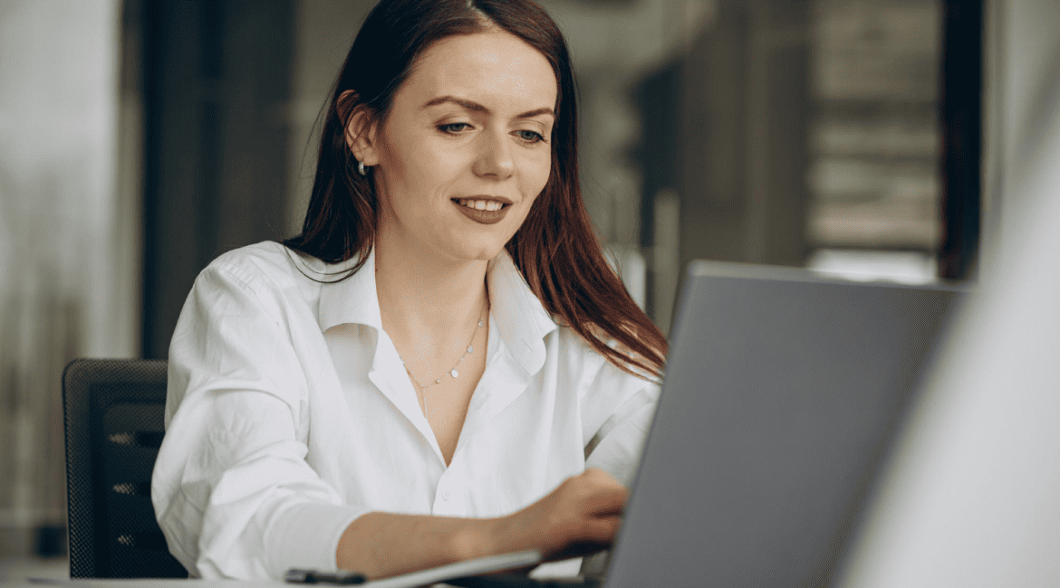 Recruiter examining HR technology trends and developments over the course of the year.